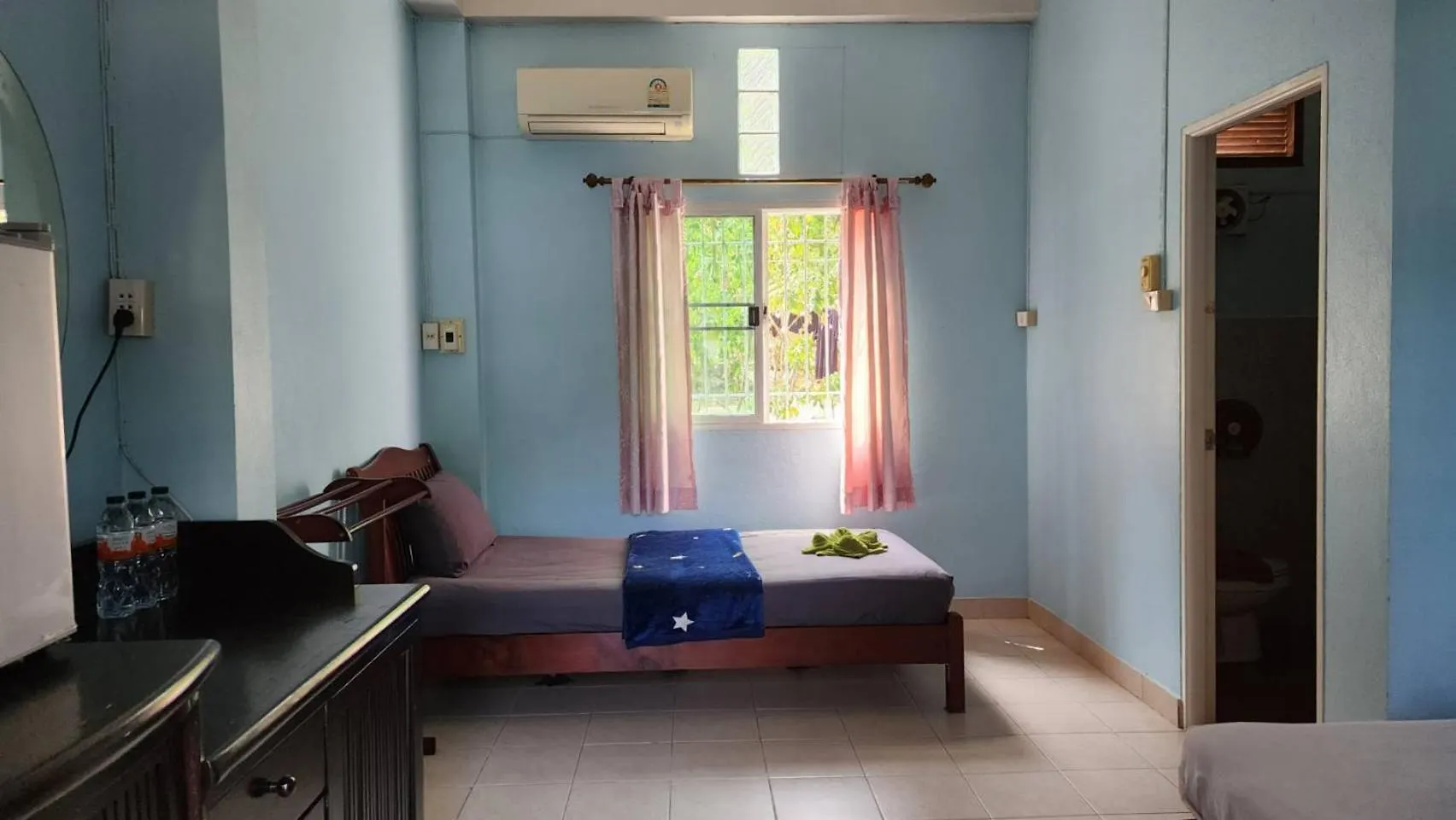 Apartment Sarin Guesthouse สาริน Ko Tao