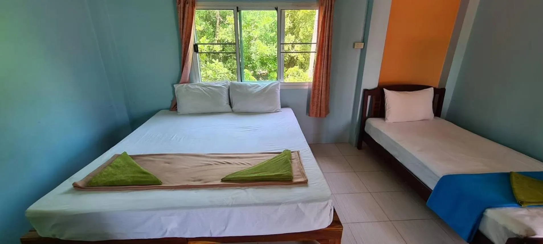 Sarin Guesthouse สาริน Ko Tao 0*,  Thailand