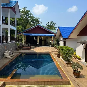 Sawasdee & Pool Ferienhaus Khao Lak