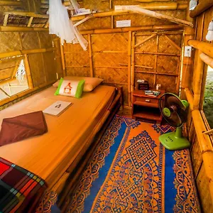 The Earth House Lodge